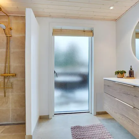 Dom wakacyjny Reiko - 1-5km From The Sea By Interhome Blåvand